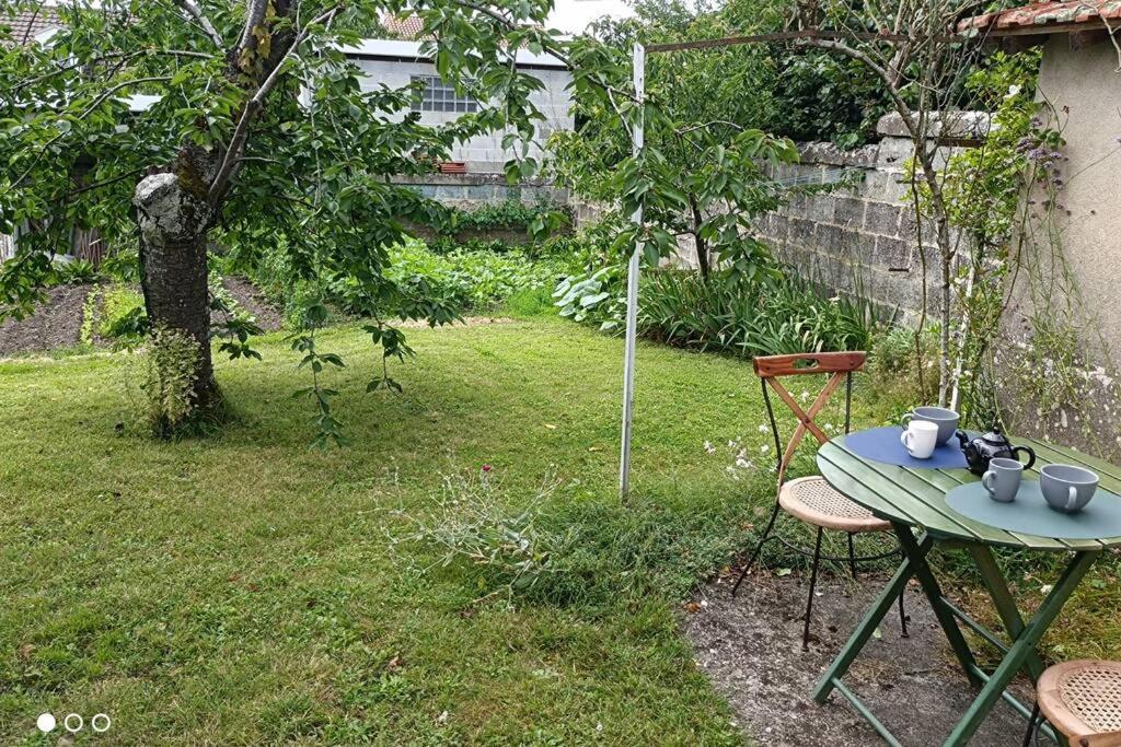 Un Paradis De Verdure En Plein Centre Ville Périgueux Zewnętrze zdjęcie